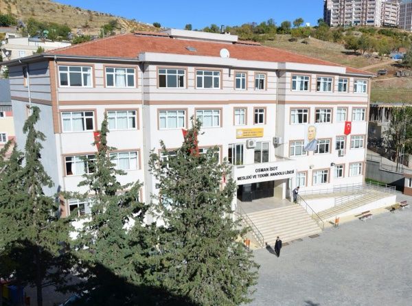 Besni Osman İsot Mesleki ve Teknik Anadolu Lisesi Fotoğrafı