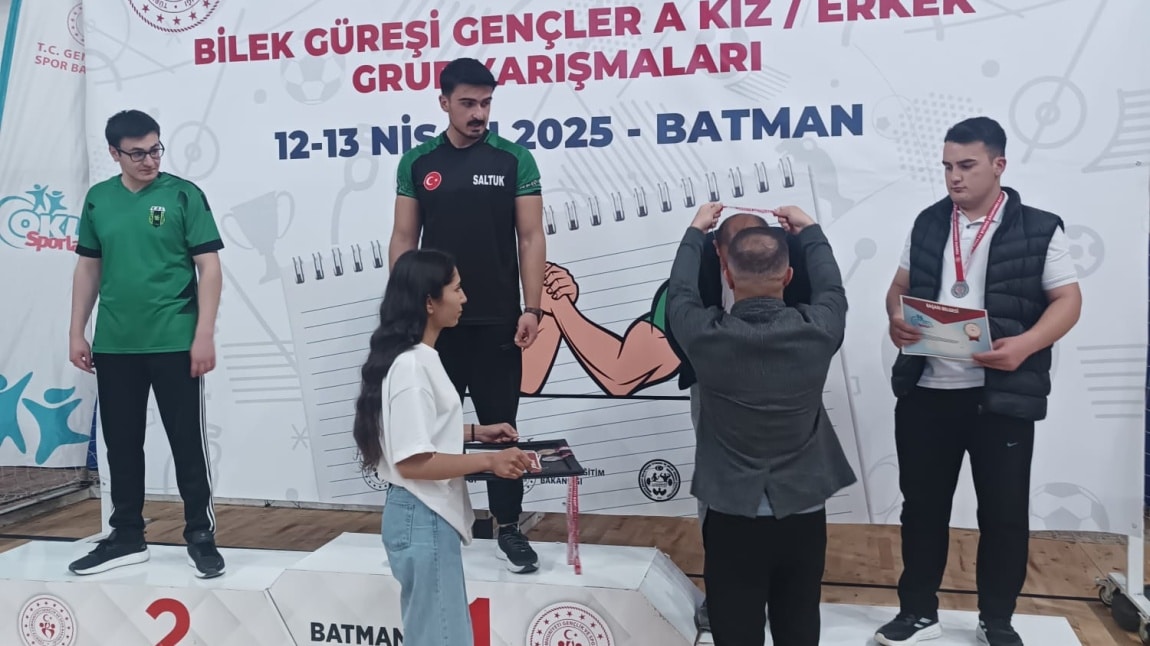                 ÖĞRENCİMİZDEN BÜYÜK BAŞARI