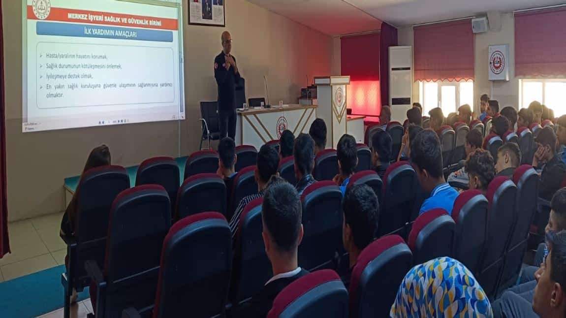 Okulumuzda İlk Yardım Semineri Verildi